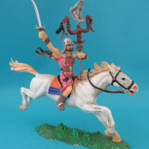 8751  Hun avec épée et süld avec crâne d'animal (II) sur cheval 1.